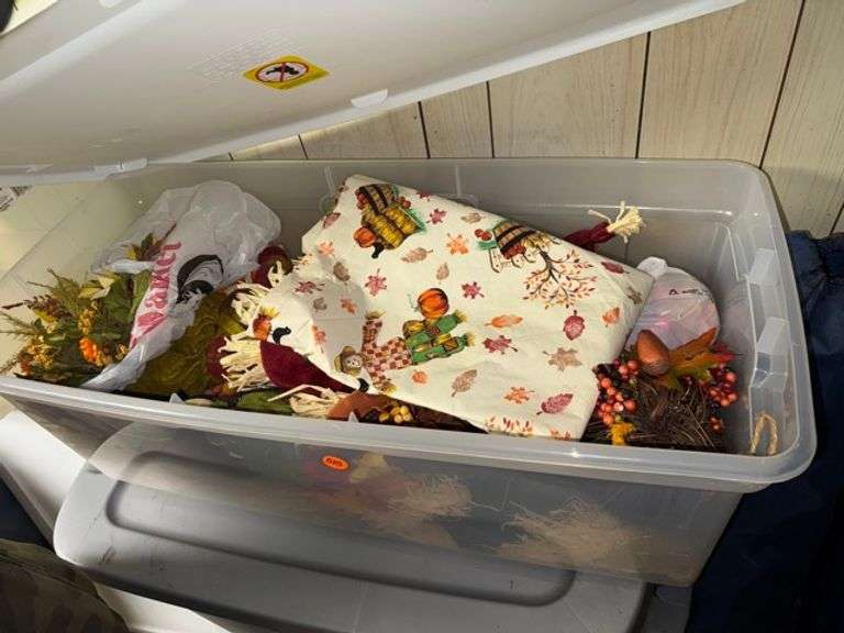 Fall decor in tote • Basement
