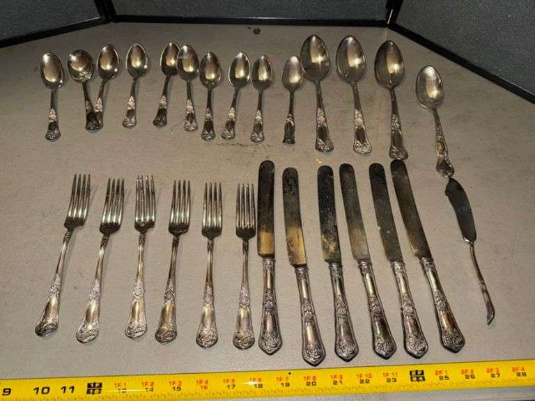 Oneida Flatware • Kitchen