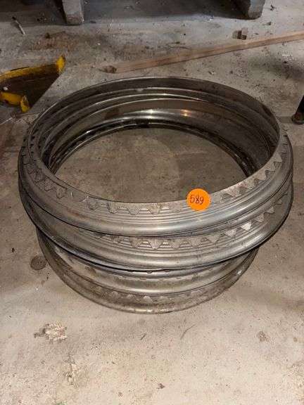 Ford beauty trim rings • (8) • 16” • Basement