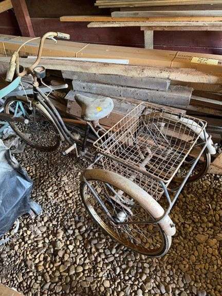 Tricycle • Garage