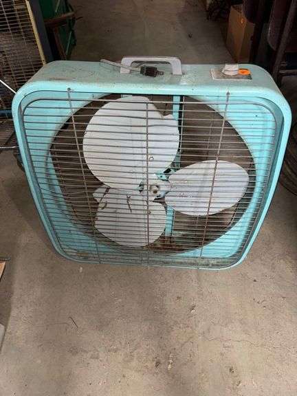 Dominion box fan • 24” • Basement