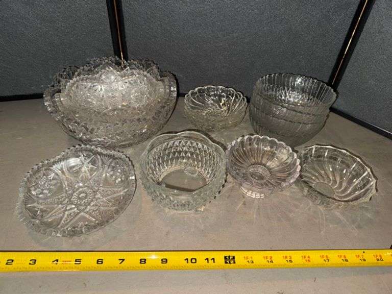 Clear glass lot • Kitchen