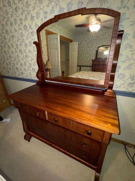 Dresser with harp • 48x25x35 with 45x35 • Upstairs