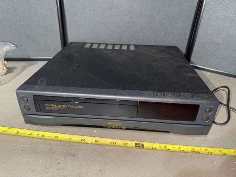 181 channel tuner • Basement