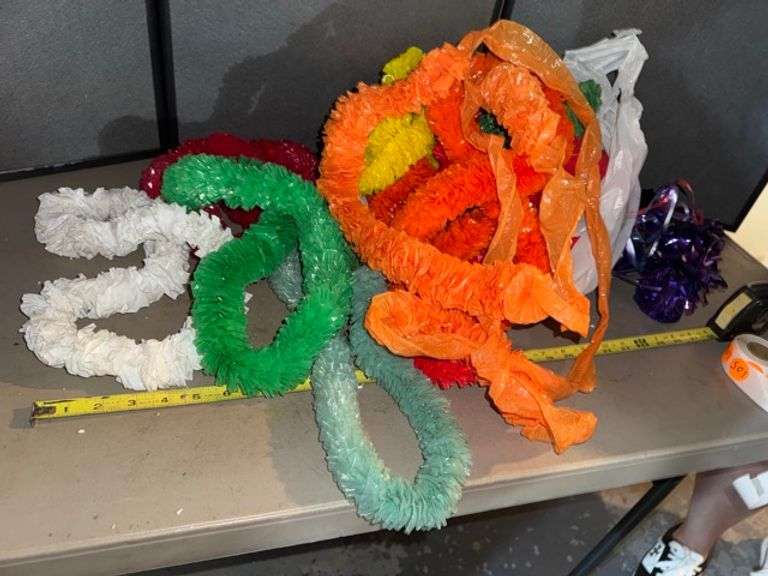Leis • Basement