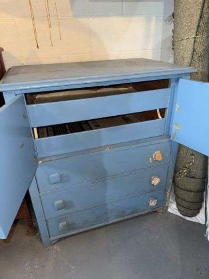 Dresser • 34x21x38 • Basement •  ( Click for More Photos )