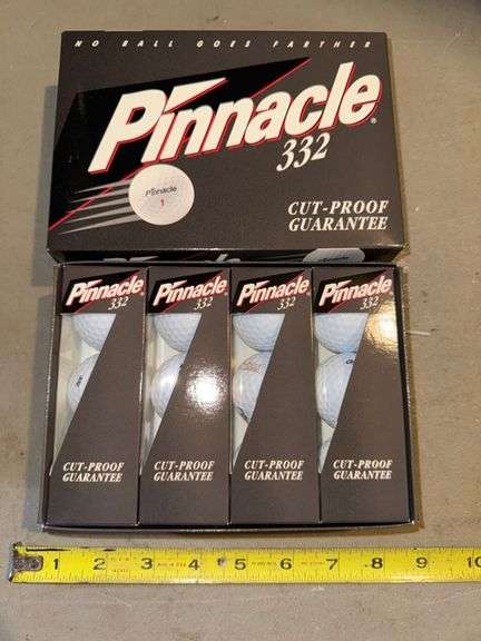Pinnacle 332 golf balls • Looks New • Basement