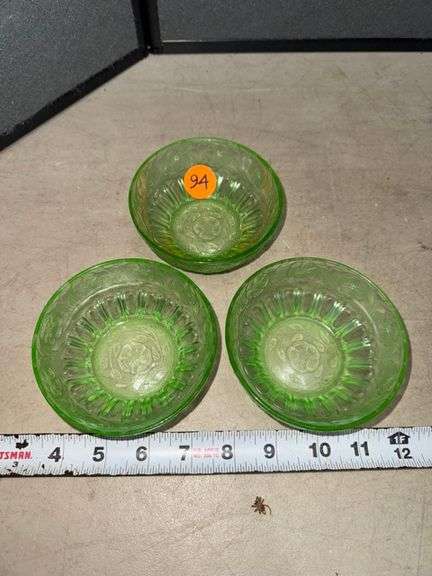 Green glass dishes • Kitchen