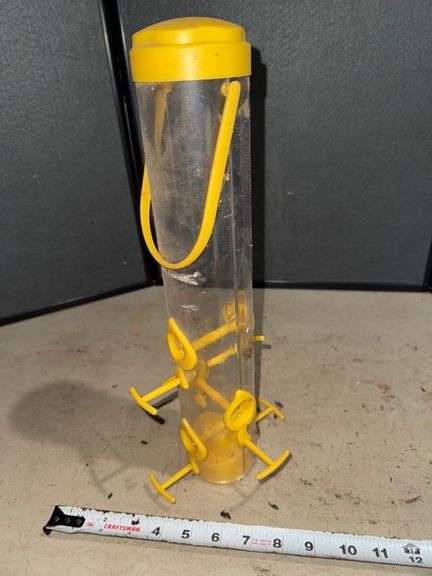 Bird feeder • Garage