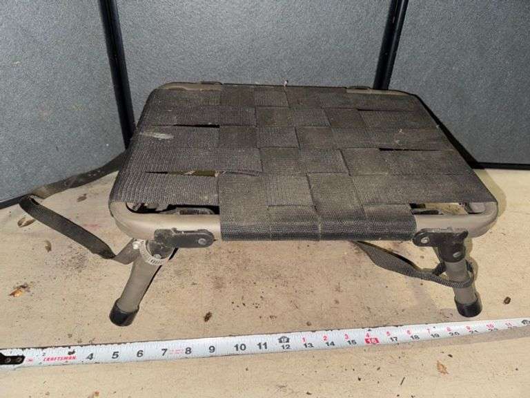 Hunting/garden stool • Garage
