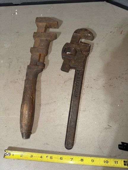 Pipe wrenches • Basement
