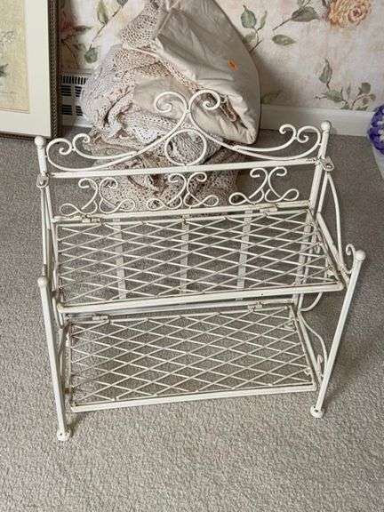 Shelf • Metal • Upstairs