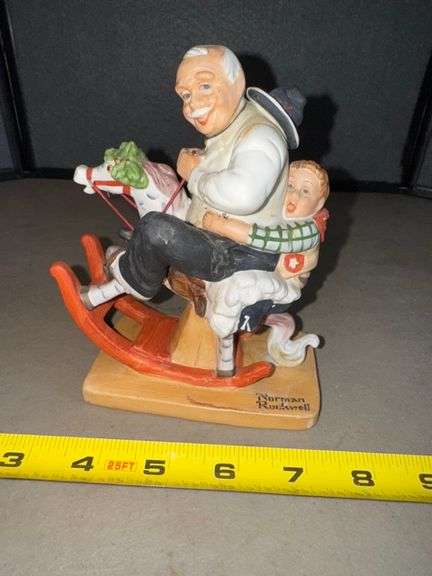 “Gramps at the reins” Norman rockwell figurine • Kitchen