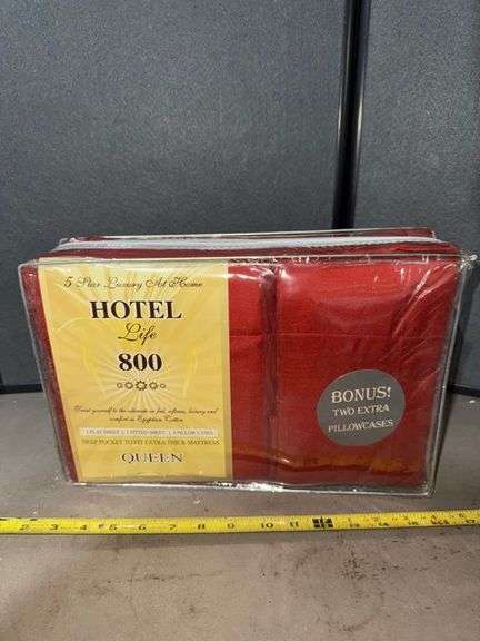 Deep pocket sheet set • Size:queen • New in Package • Basement