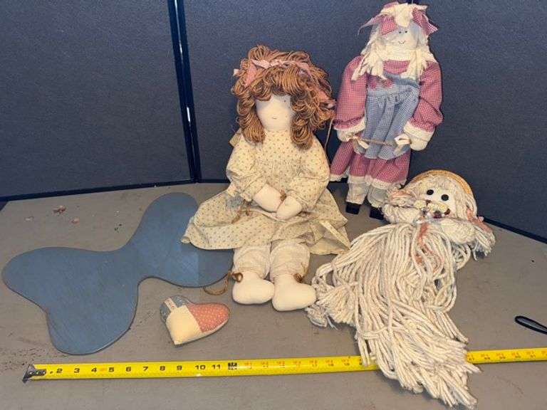 Dolls • Kitchen