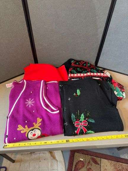 Christmas sweaters • Size: Xlarge • Basement