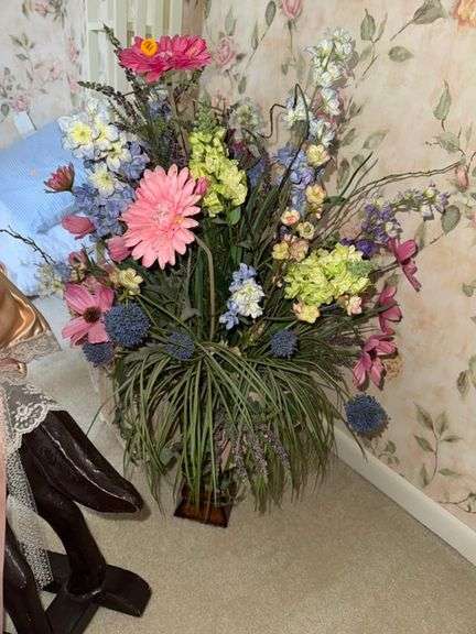 Faux flowers • 35” • Upstairs