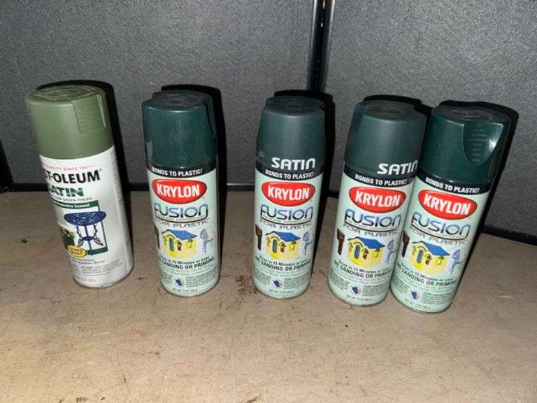 Spray paint • Garage