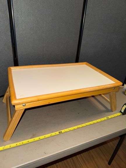 Lap tray • Bedroom
