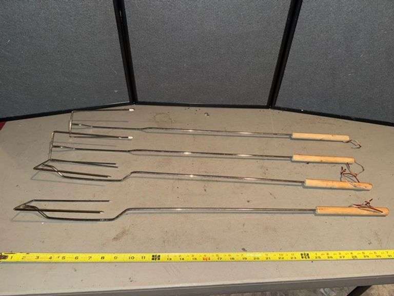 Fire cooking forks • Basement
