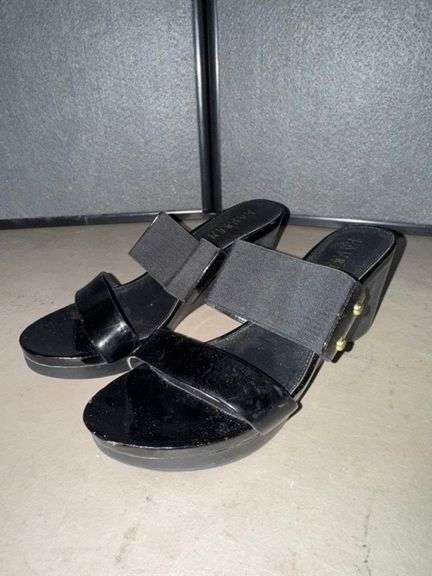 Ralph lauren high heels • Size:7.5 • Upstairs