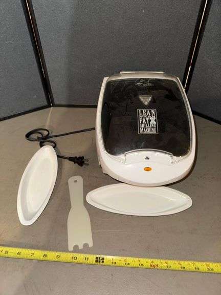 George foreman lean mean fat grilling machine • Basement