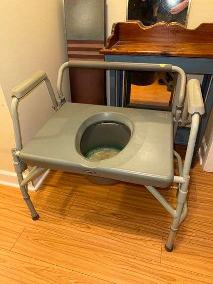 Portable toilet • Bedroom