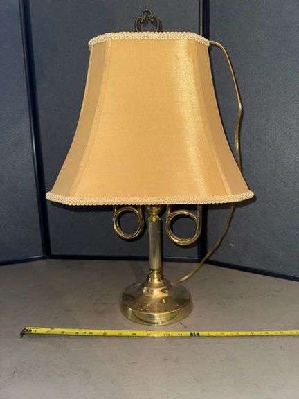 Lamp • 23” • Dining room