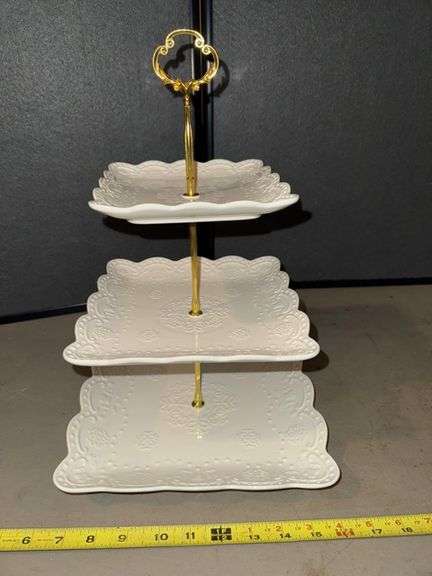 Tier plates • Basement