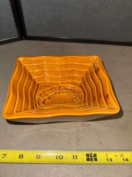 Oven and back buttermold • Dining room