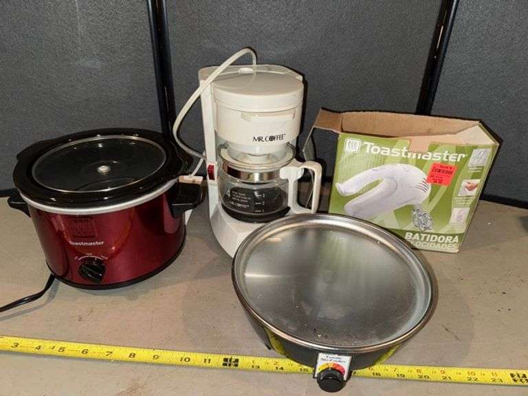 Small Kitchen appliances • Basement