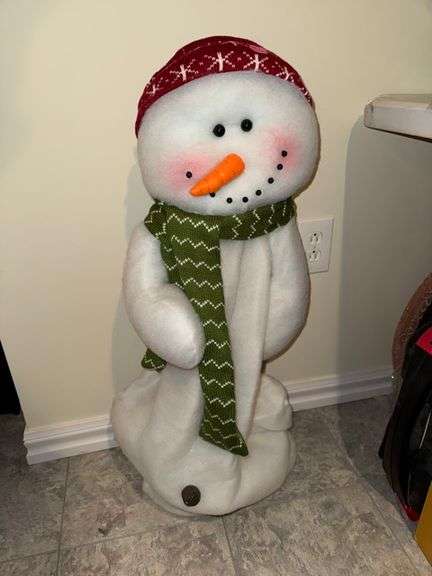 Snowman decor • 33” • Basement