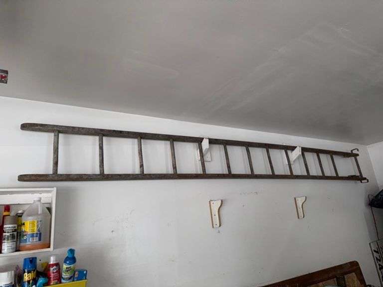 Ladder • 14ft • Garage