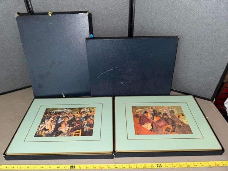Hard placemats with felt bottoms • Garage