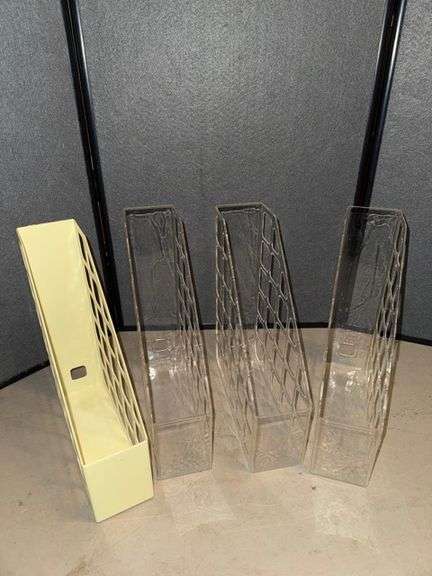 Magazine organizers • (4) • Bedroom