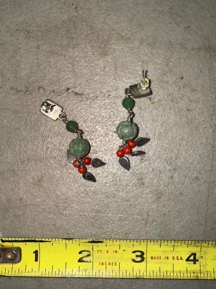 Earrings marked 925 • Basement