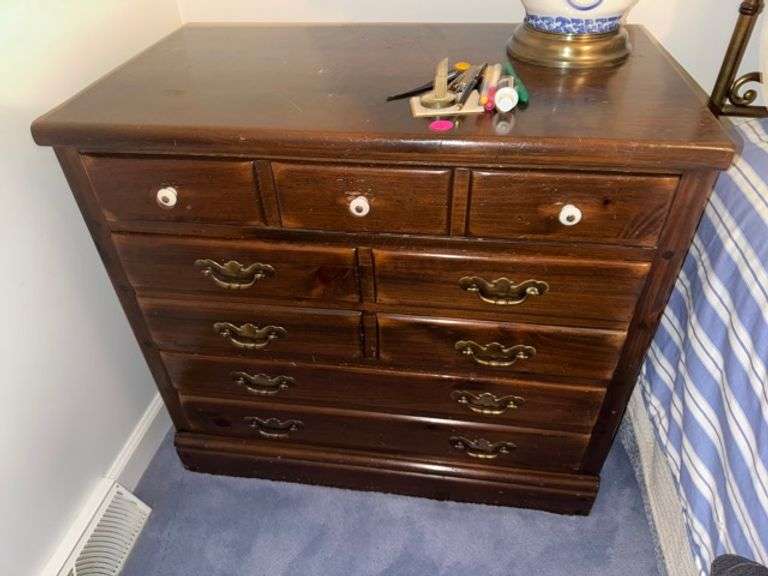 Dresser • 32x18.5x30 • Upstairs
