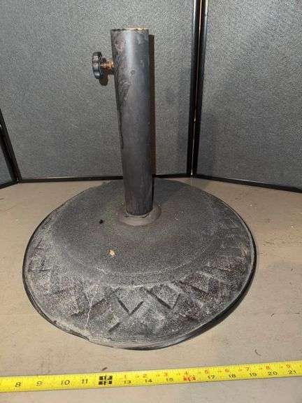 Umbrella stand • Basement (storage)
