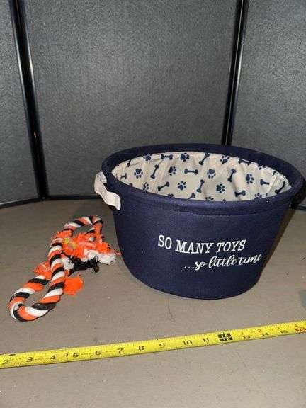 Dog Toy bin • Basement