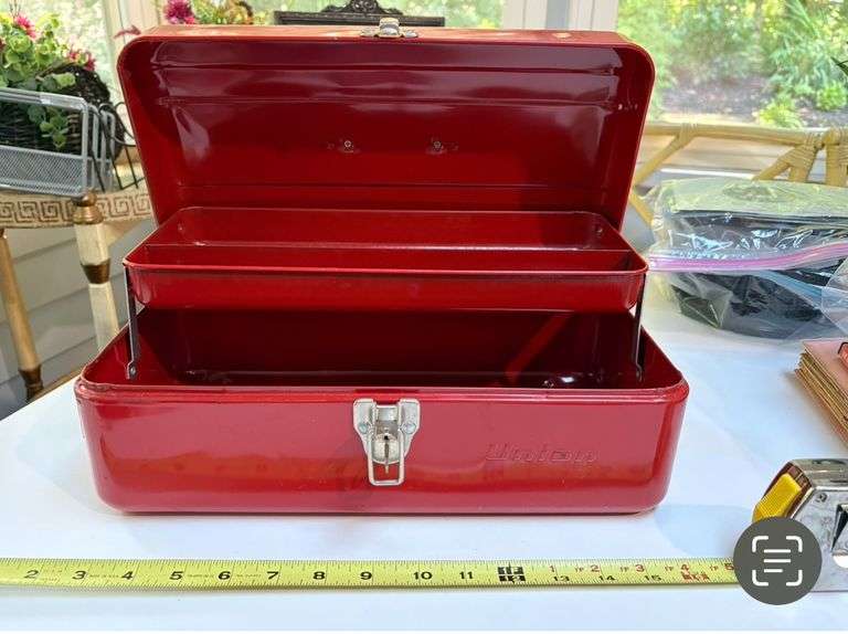 Tool Box.  (Click for more photos).  Sunroom