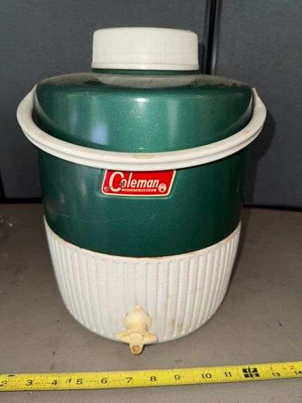 Coleman drink dispenser • Garage