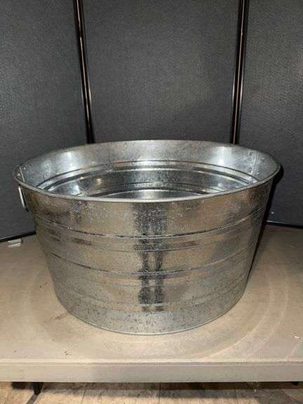 Metal party tub • Basement (storage)