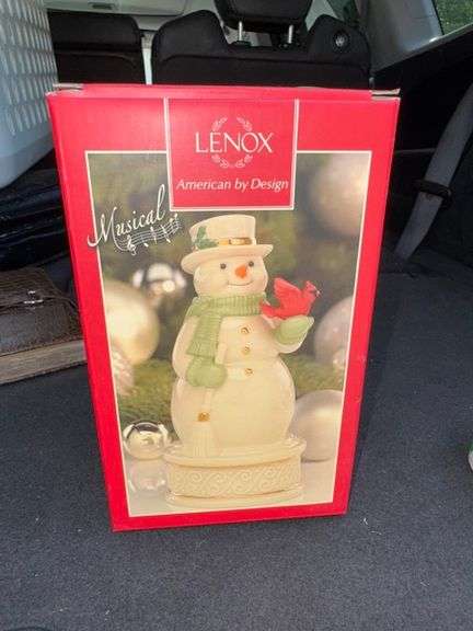 Lenox musical snow man • Garage