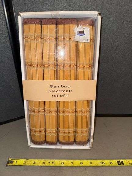 Bamboo place mats • New in Box • Dining room