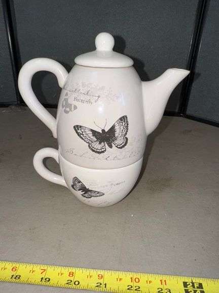 Butterfly stacking teapot • Sun room