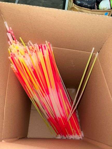 Glow sticks • 24” • Garage
