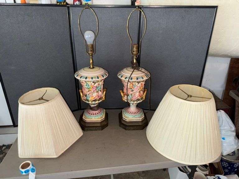 Lamps • (2) • Garage
