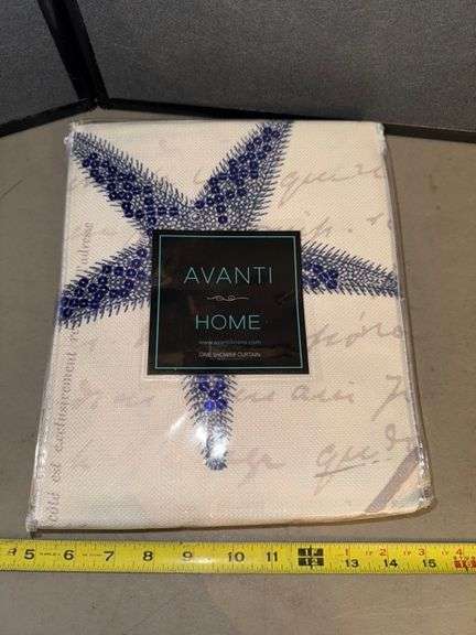 Avanti home shower curtain • New in Package • Dining room
