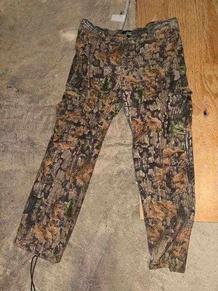 Mens hunting pants • Size:large • Basement