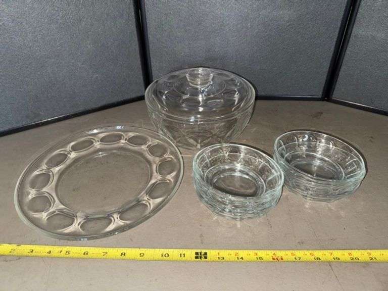 Clear glass • Kitchen